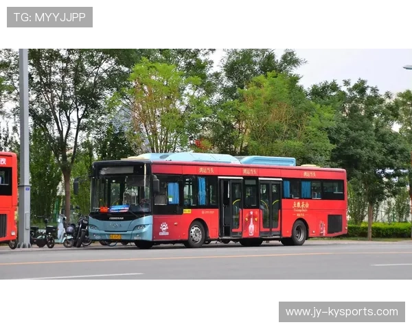 俱乐部组织球迷出行包车服务提升观赛便利 俱乐部组织球迷出行包车服务提升观赛便利